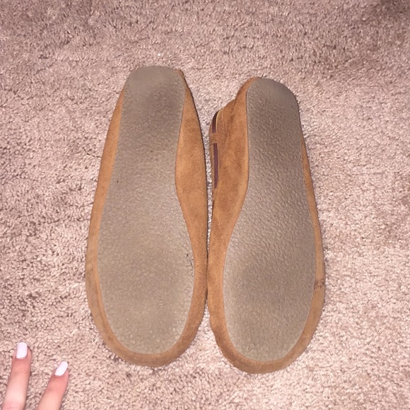 Slippers - Picture 2 of 3